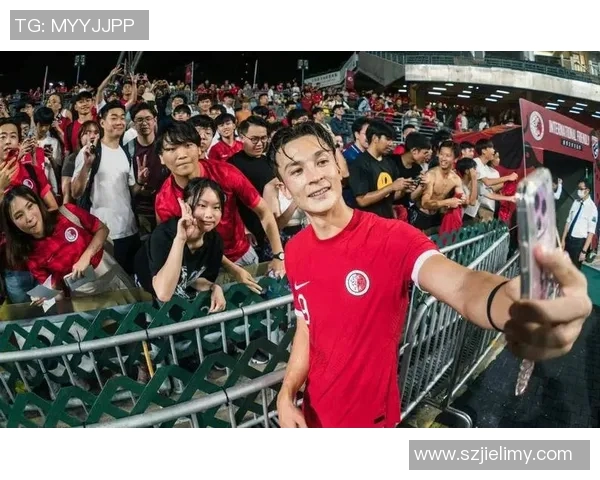 深圳足球之夜哪位国际巨星曾亲临这座城市的绿茵场 深圳足球之夜哪位国际巨星曾亲临这座城市的绿茵场