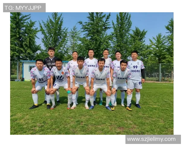 足球明星齐聚一堂精彩瞬间高清图片分享尽享足球魅力与激情