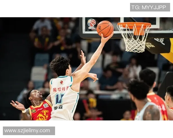 勇士与开拓者激战四月末季后赛精彩回顾与分析 勇士与开拓者激战四月末季后赛精彩回顾与分析